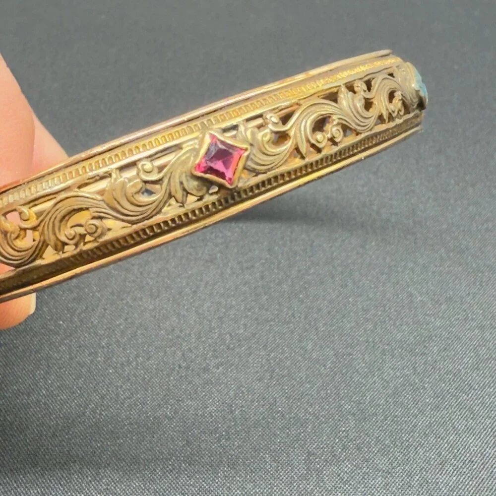 Vintage Filigree Gold and Glass Gem Bangle Bracelet Signed PB&R - Picture 6 of 9